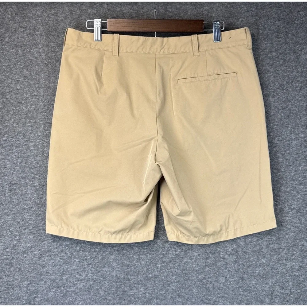 J.Crew 9 Inch Tech Shorts Khaki Tan Mens Size 33 AL096 Polyester Performance EUC - Picture 4 of 10